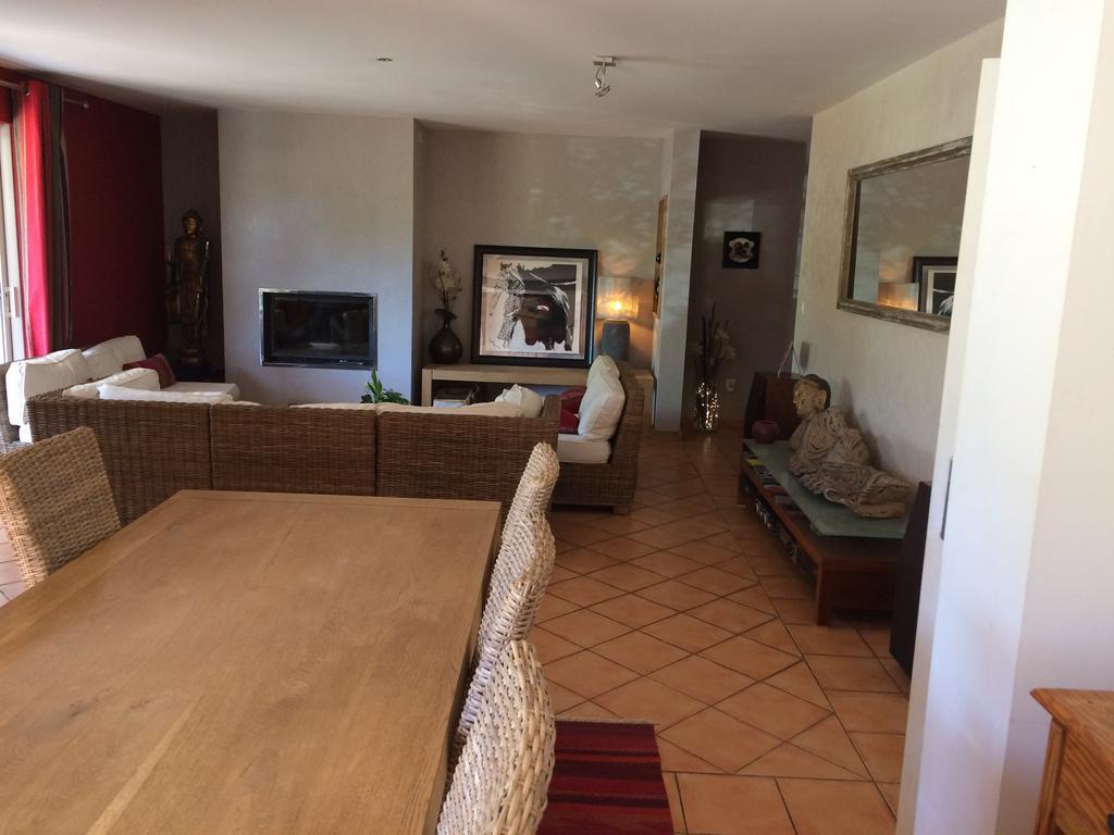 Villa Josephine Lorgues Bagian luar foto