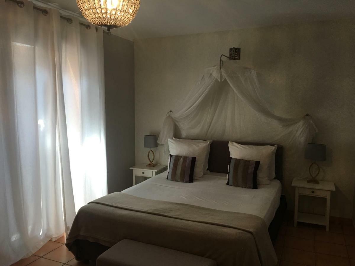 Villa Josephine Lorgues Bagian luar foto